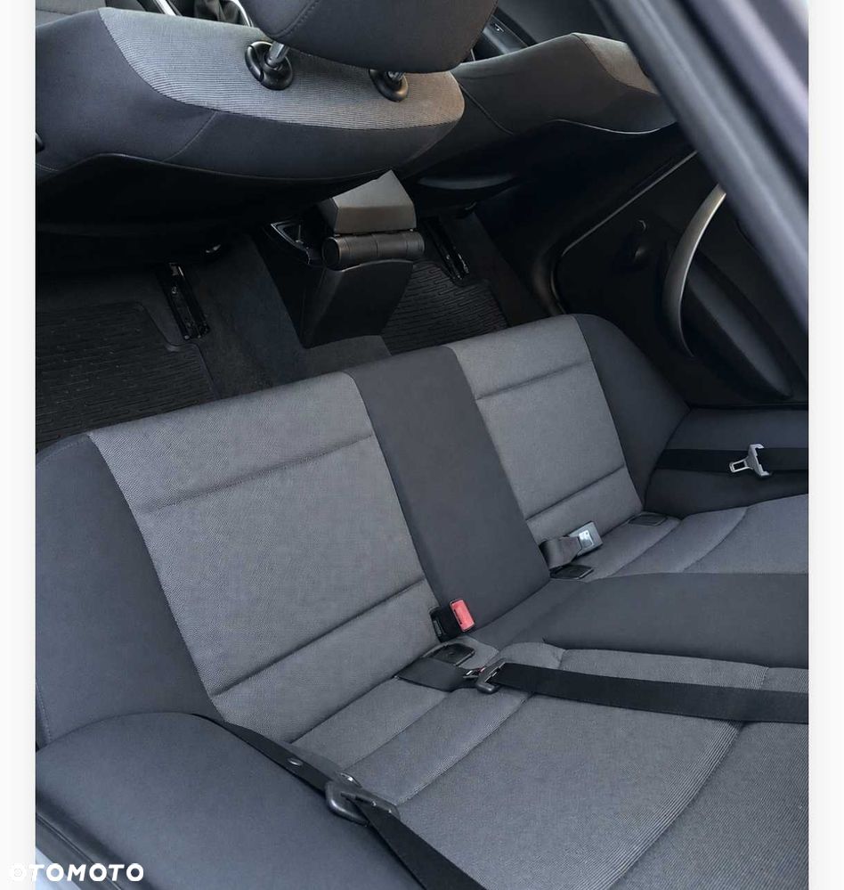 BMW Seria 1 - 8