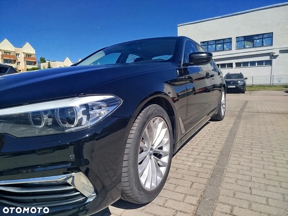 BMW Seria 5 518d Luxury Line - 32