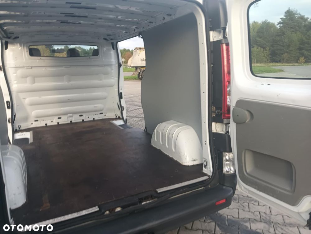 Renault Trafic - 25