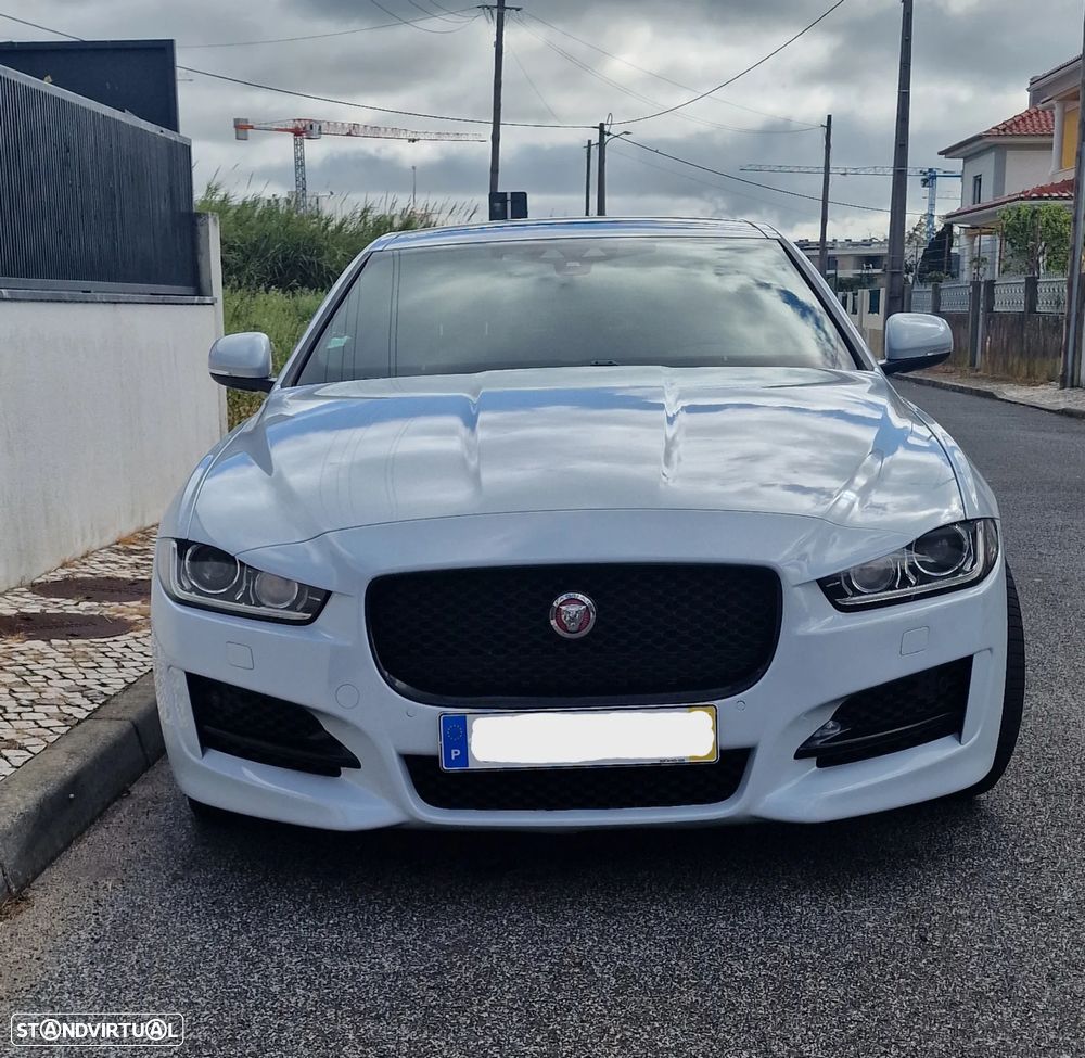 Jaguar XE 20d AWD Aut. R-Sport - 2