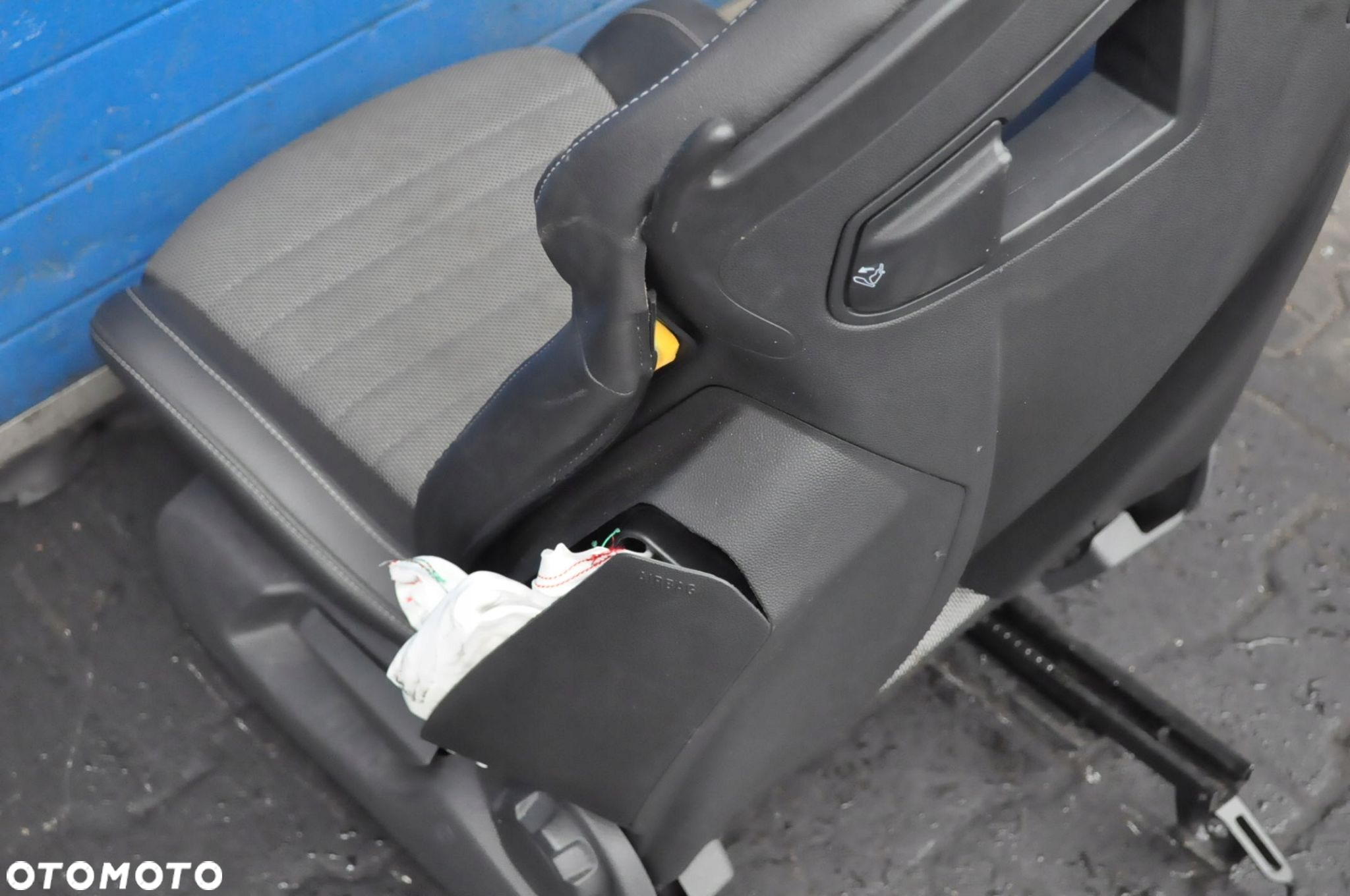 OPEL CORSA D VXR PRZEKŁADKA WNĘTRZA FOTELE KANAPA RECARO - 19