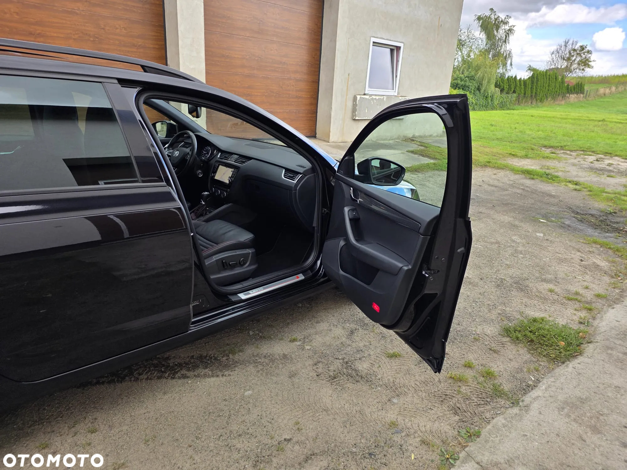 Skoda Octavia Combi 2.0 TDI (Green tec) DSG RS - 15