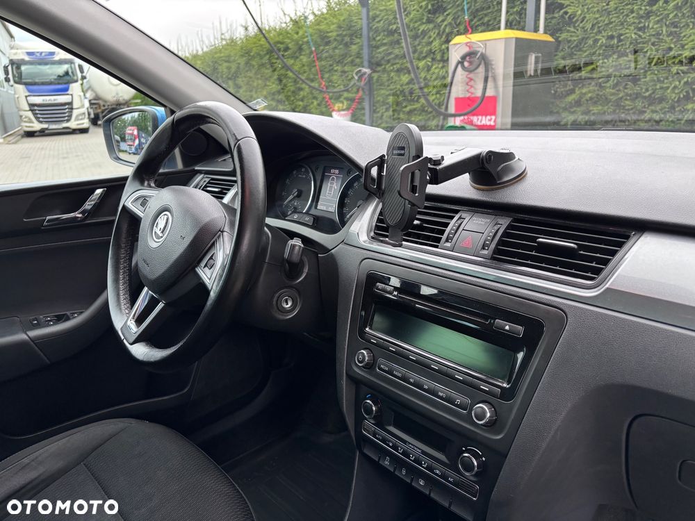 Skoda RAPID 1.2 TSI Ambition Max - 14