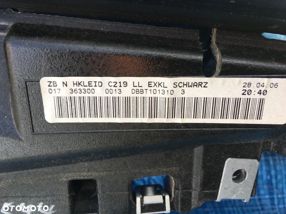 Mercedes CLS W219 / Konsola Skóra / Demontaż / 2006 - 8