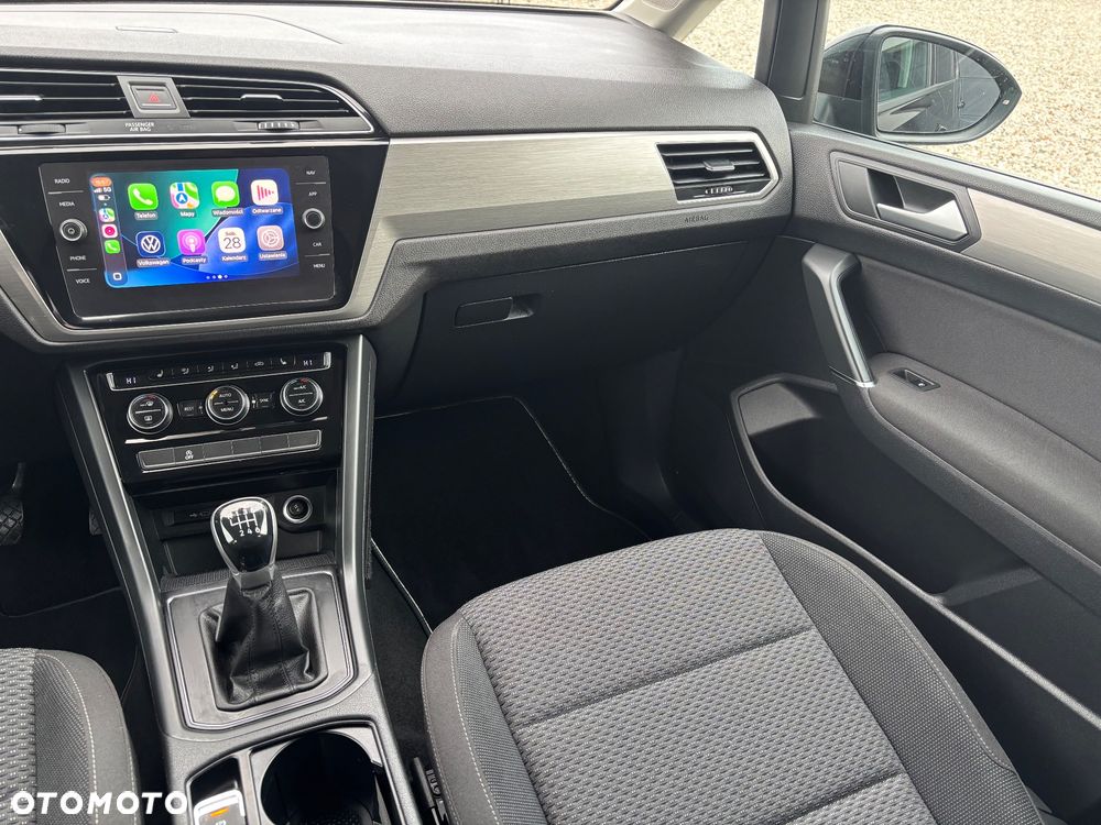 Volkswagen Touran - 8