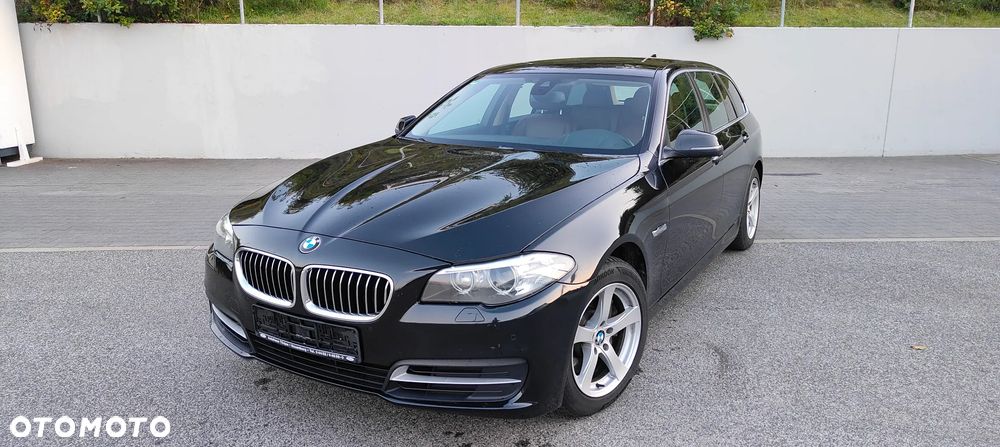 BMW Seria 5 525d Luxury Line - 1