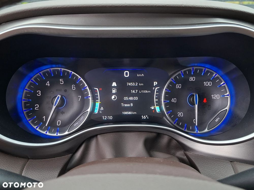 Chrysler Pacifica - 28