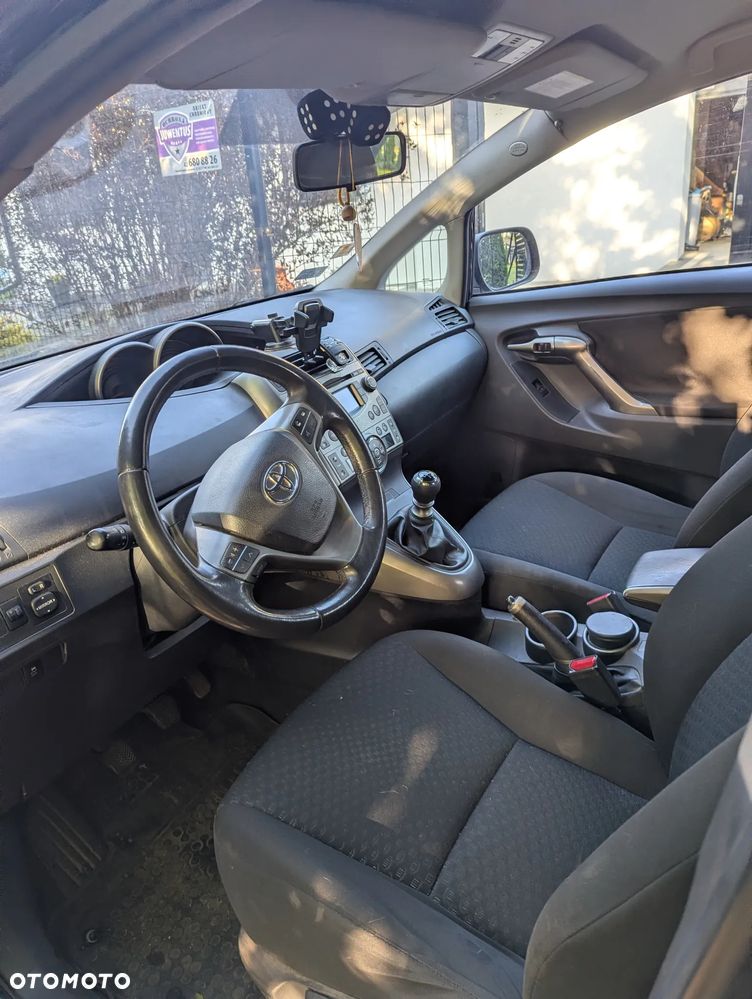 Toyota Verso 1.8 Sol 7os - 5