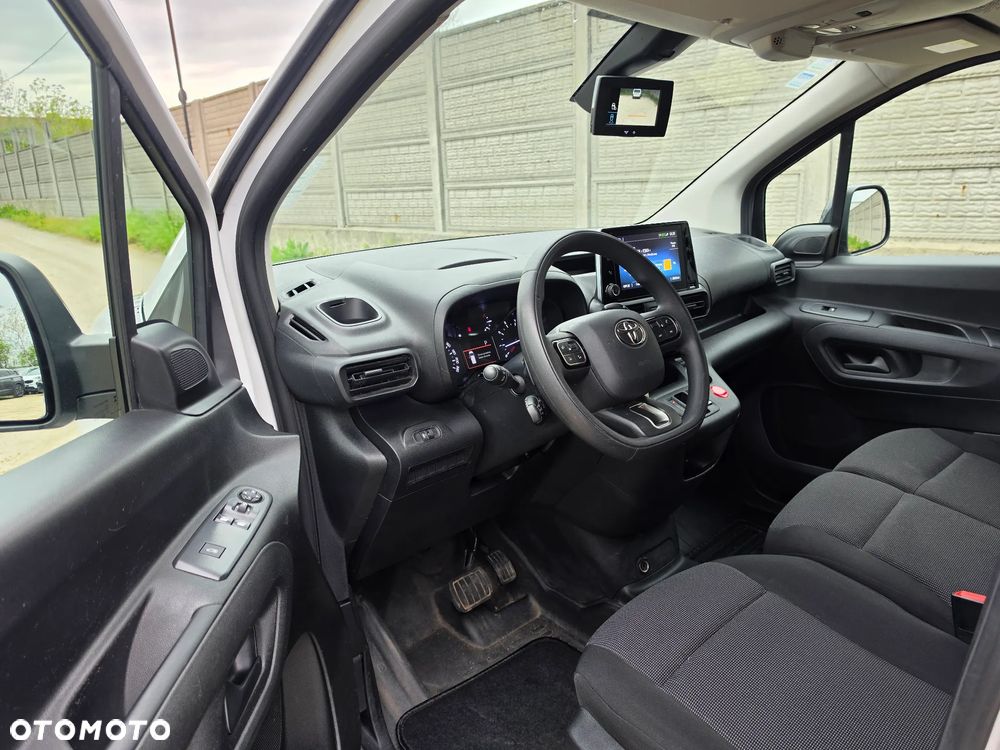 Toyota Proace City - 8