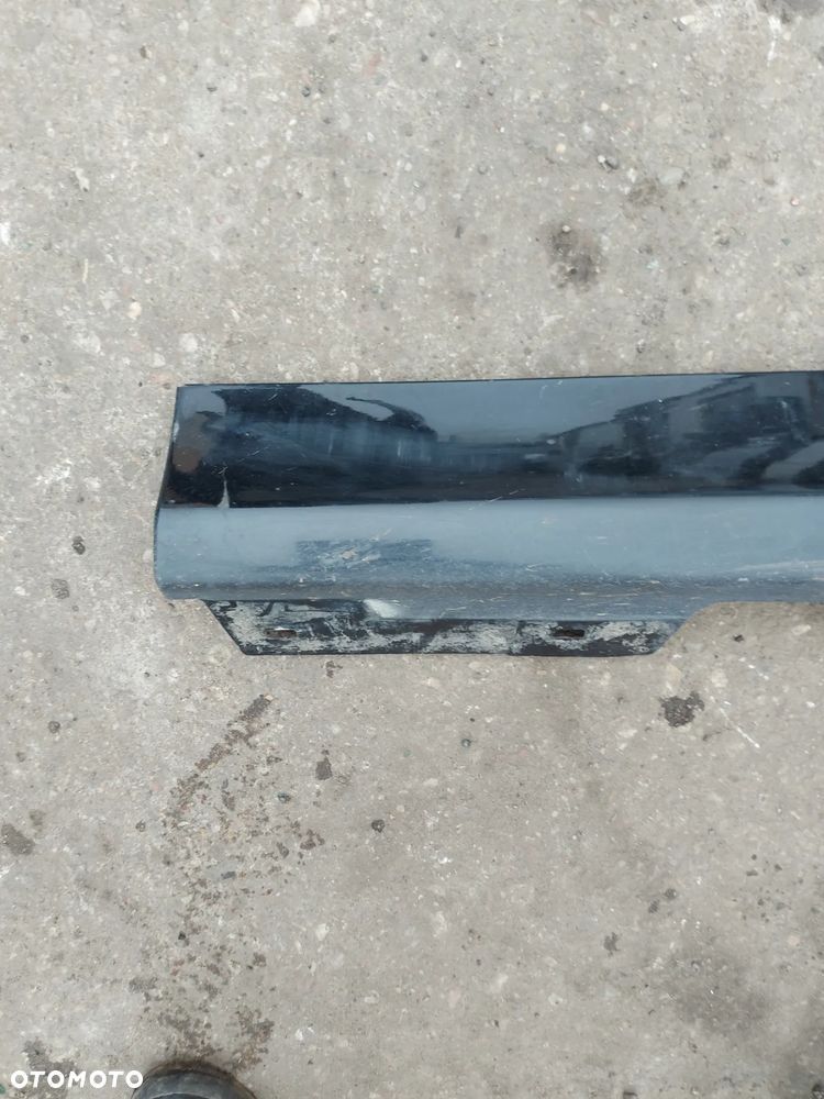 NAKŁADKA LISTWA PROGOWA LEWA BMW E90/91 SEDAN - 3