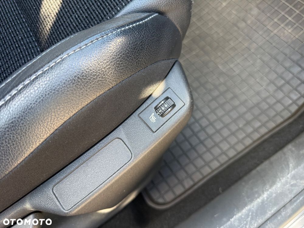 Citroën C4 PureTech 130 Stop & Start EAT6 Shine - 17