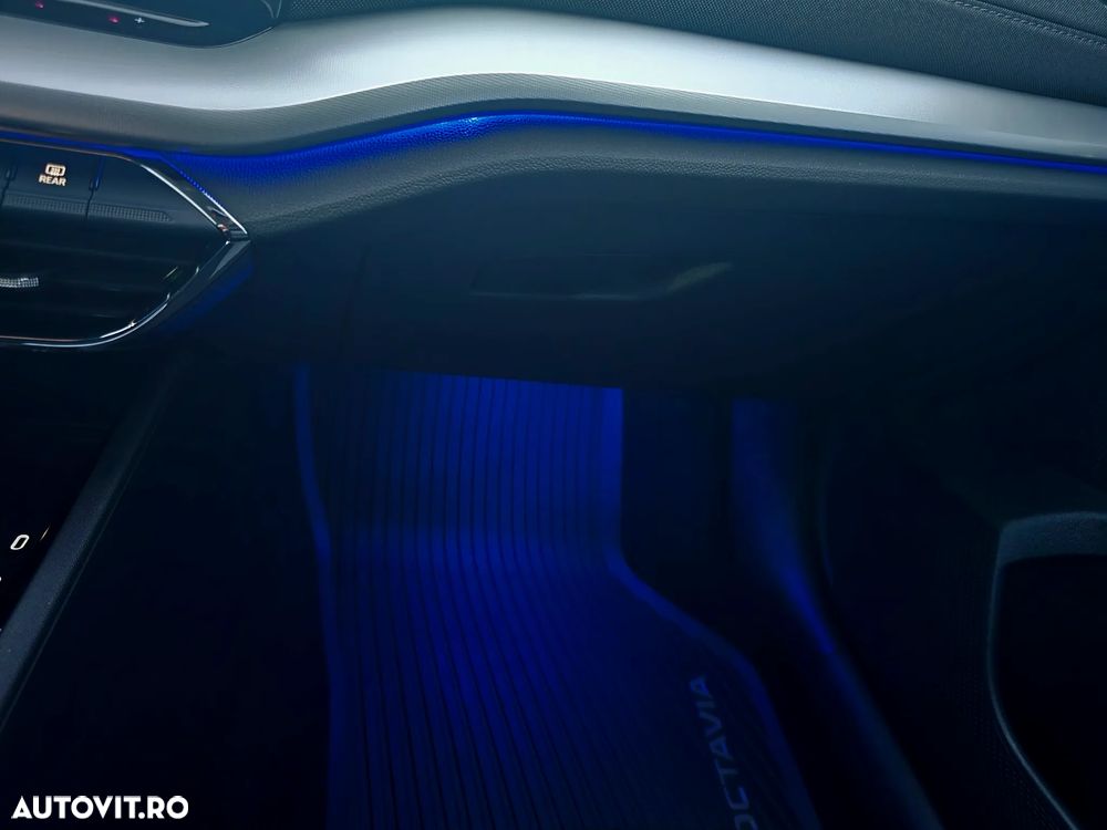 Skoda Octavia Combi Diesel 2.0 TDI DSG Style - 26