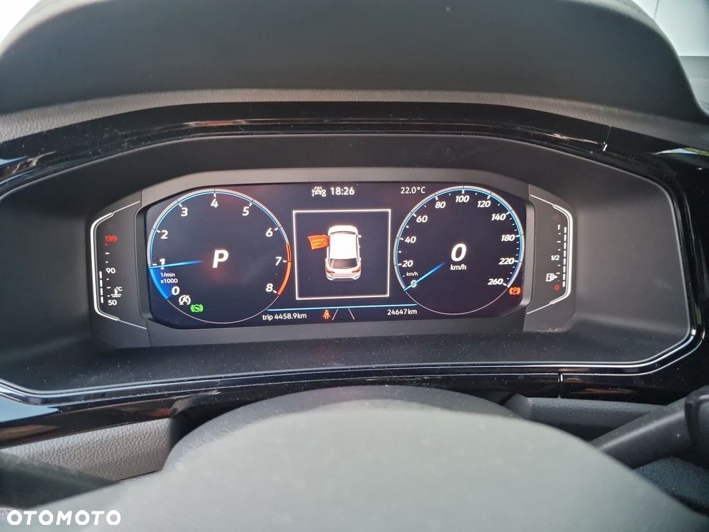 Volkswagen T-Roc - 15