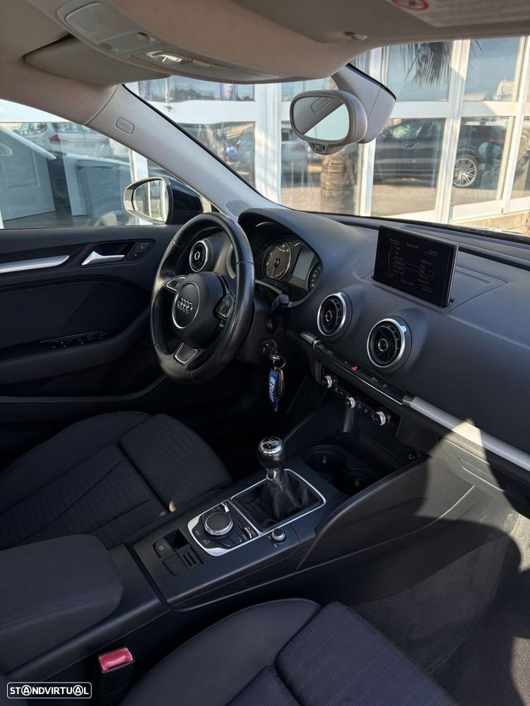 Audi A3 Sportback 1.4 TFSI Ambiente - 12