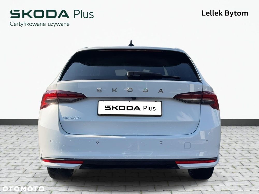 Skoda Octavia 2.0 TDI Selection DSG - 8