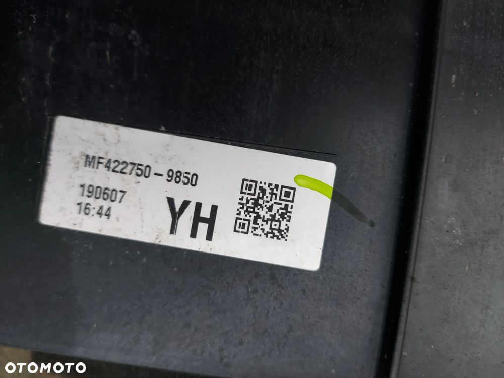 Toyota Yaris III 17- Hybrid Komplet Chłodnic Wentylator Oryginał - 4