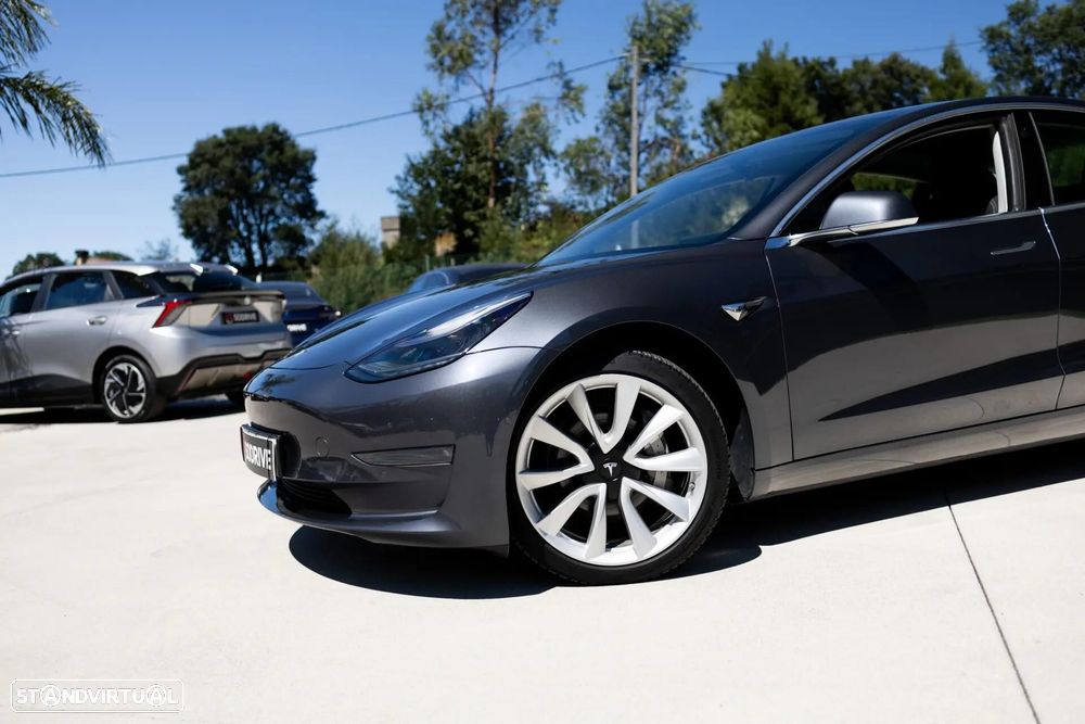 Tesla Model 3 Long-Range Dual Motor AWD - 14