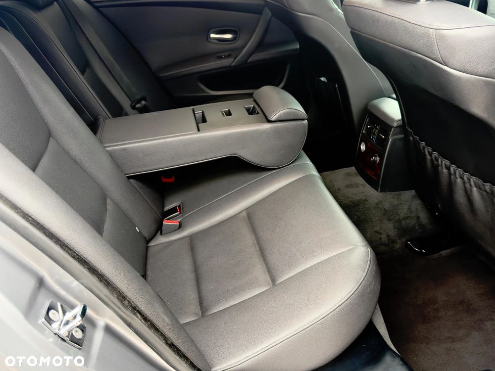 BMW Seria 5 - 22