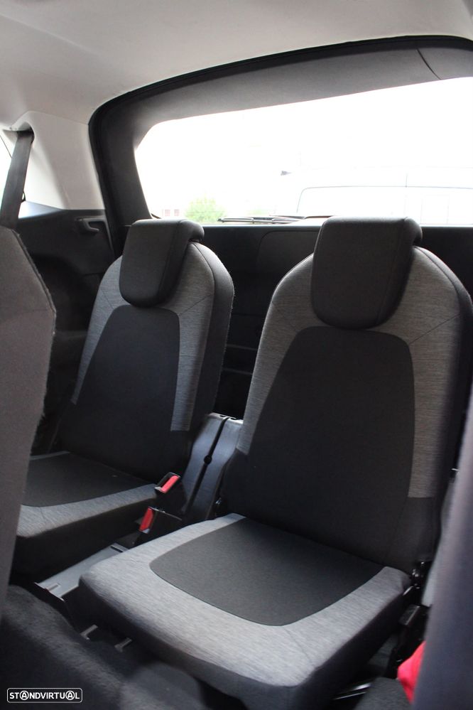 Citroën C4 Spacetourer PureTech 130 Stop&Start EAT8 SHINE - 26
