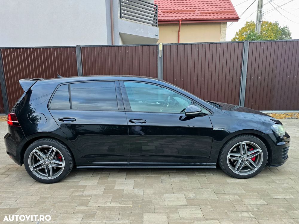 Volkswagen Golf 2.0 TDI DPF BMT GTD - 12