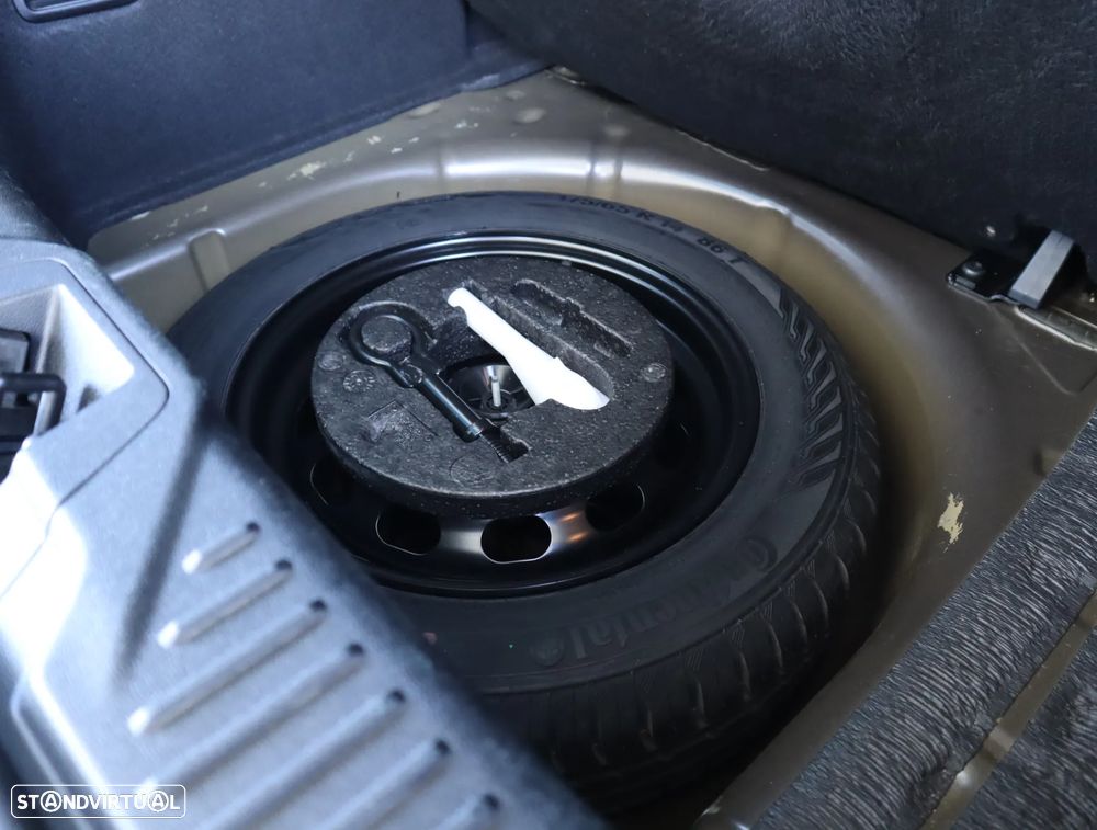 Ford Fiesta 1.0 EcoBoost ST-Line - 48