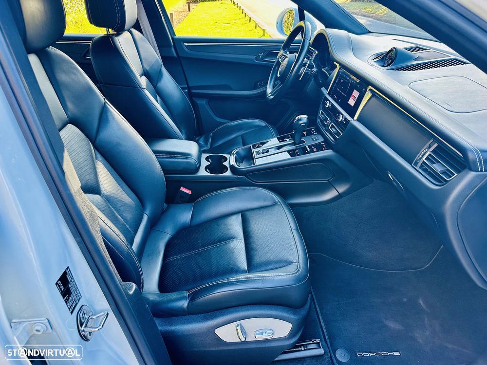Porsche Macan Standard - 24