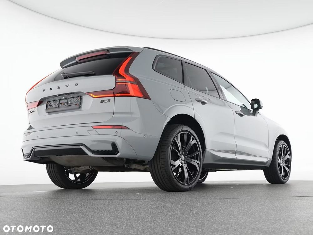Volvo XC 60 B5 B AWD Ultra Black Edition - 4