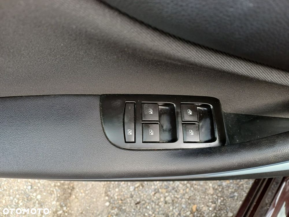 Opel Zafira 1.4 Turbo (ecoFLEX) Start/Stop Innovation - 19