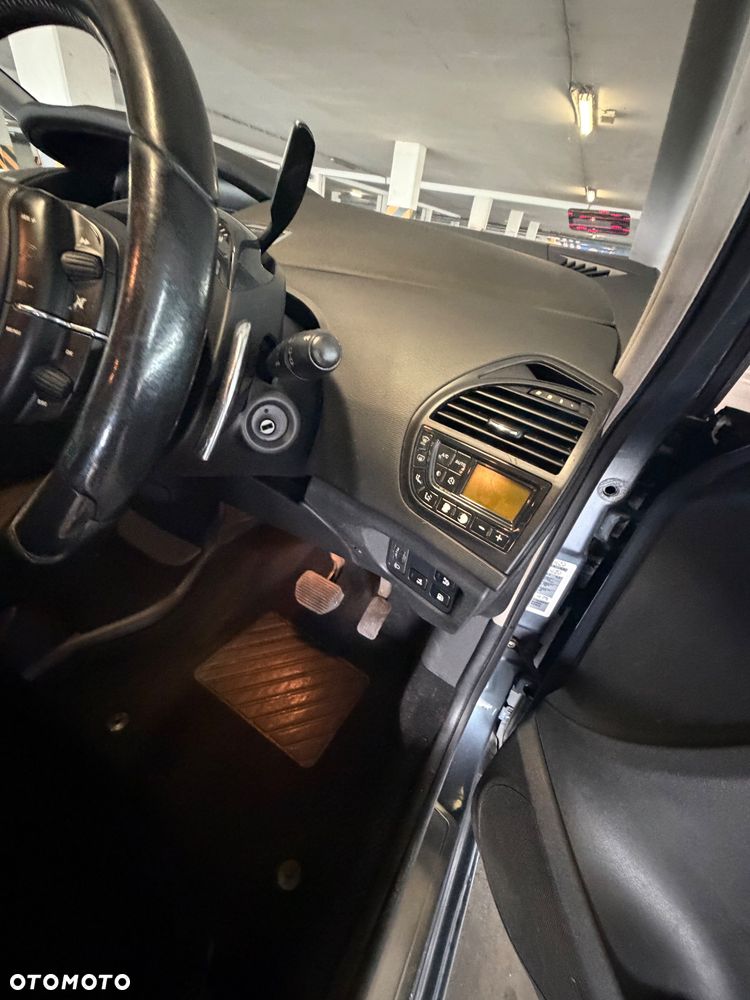 Citroën C4 Picasso - 13