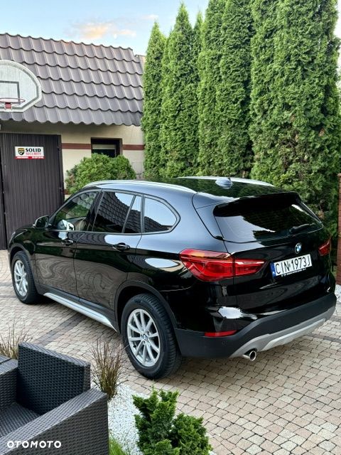 BMW X1 sDrive18d Sport Line - 4