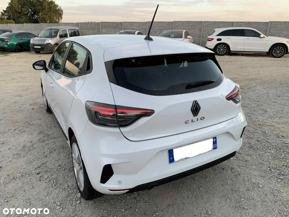 Renault Clio BLUE dCi 100 EVOLUTION - 21