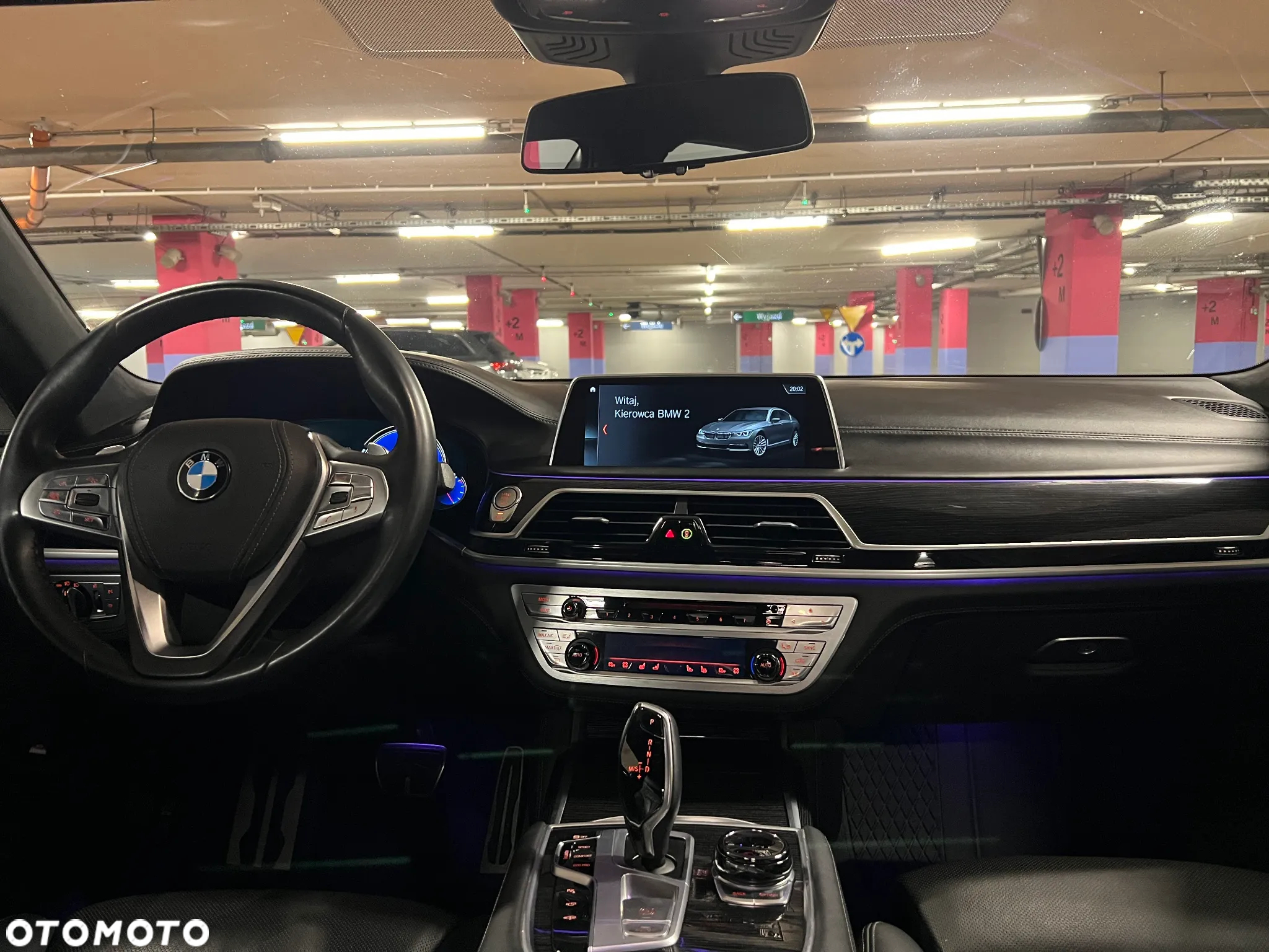 BMW Seria 7 750i xDrive - 24