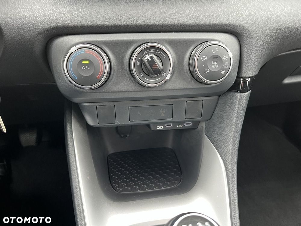 Toyota Yaris 1.5 Comfort - 16