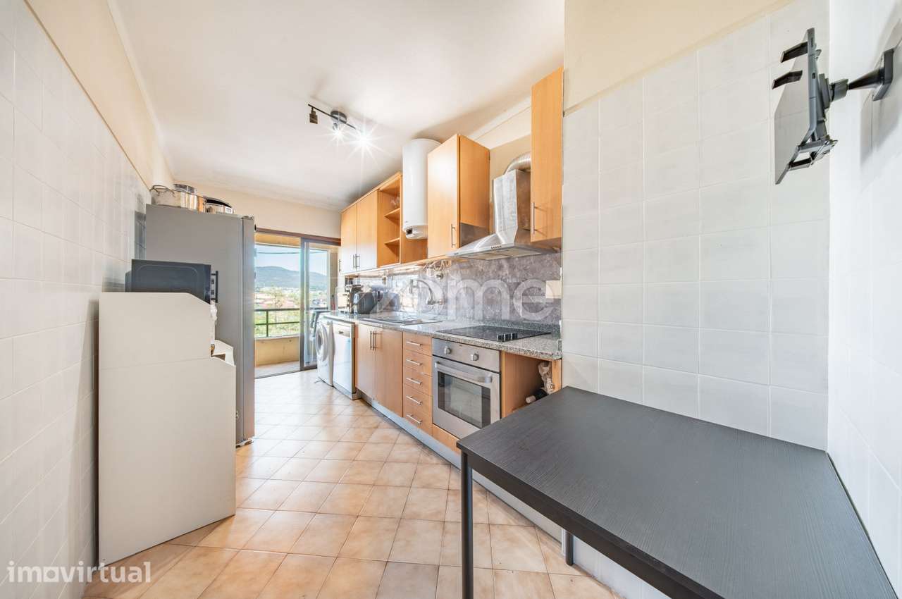Apartamento T2 em Ferreiros com Suite e Acesso à Autoestrada - Grande imagem: 5/26