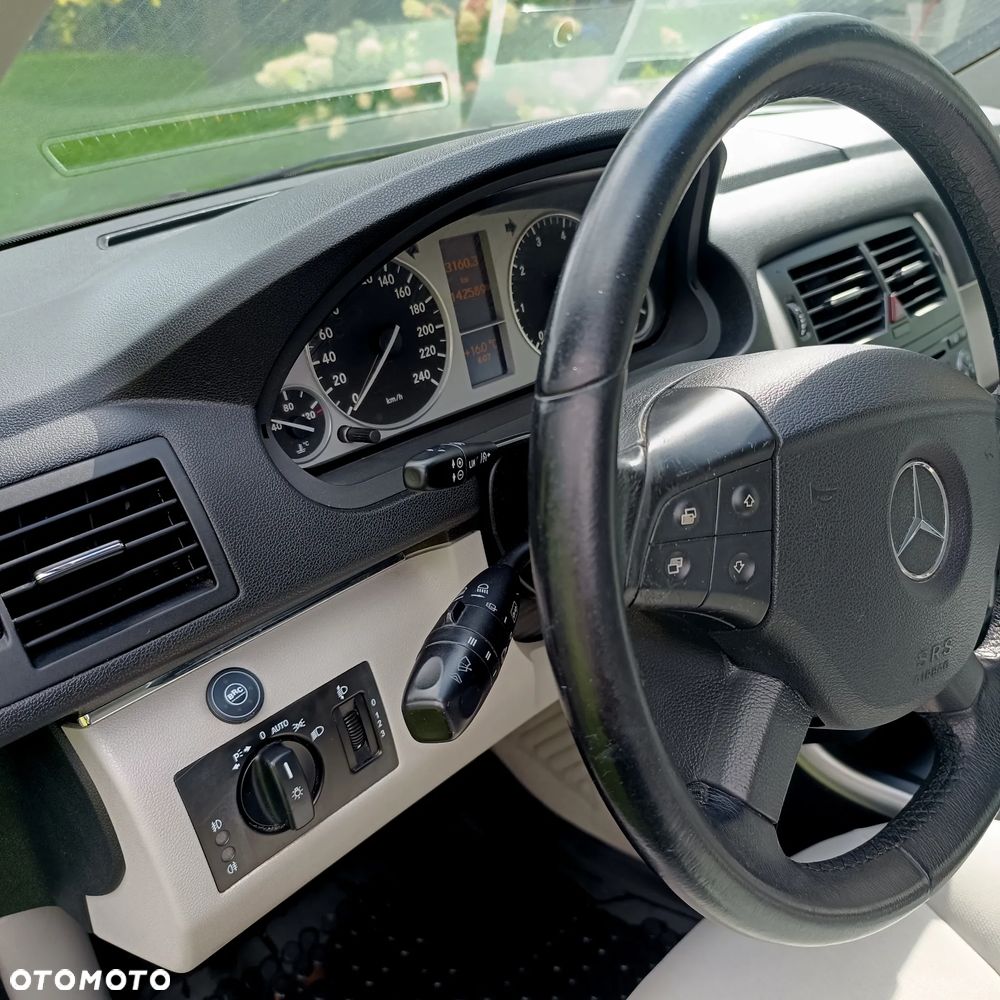 Mercedes-Benz Klasa B - 31