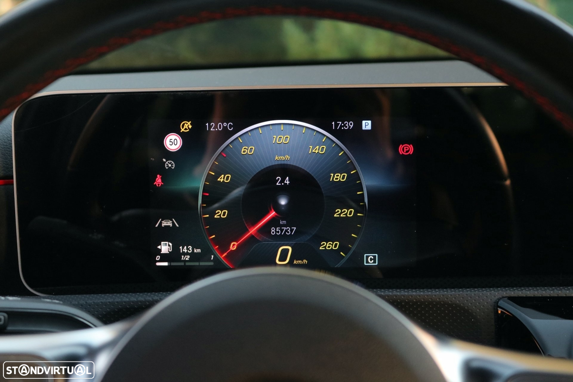 Mercedes-Benz A 160 d AMG Line - 14