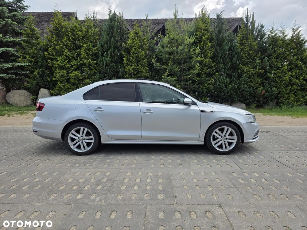 Volkswagen Jetta 1.8T SE - 4