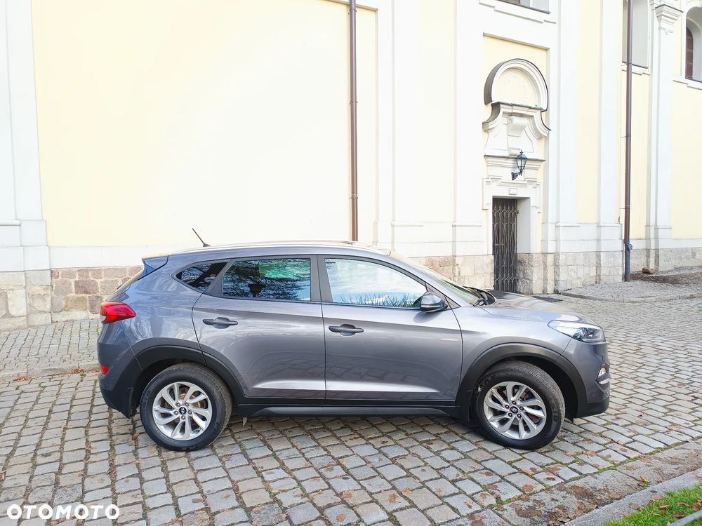 Hyundai Tucson 1.7 CRDI BlueDrive Comfort 2WD - 18