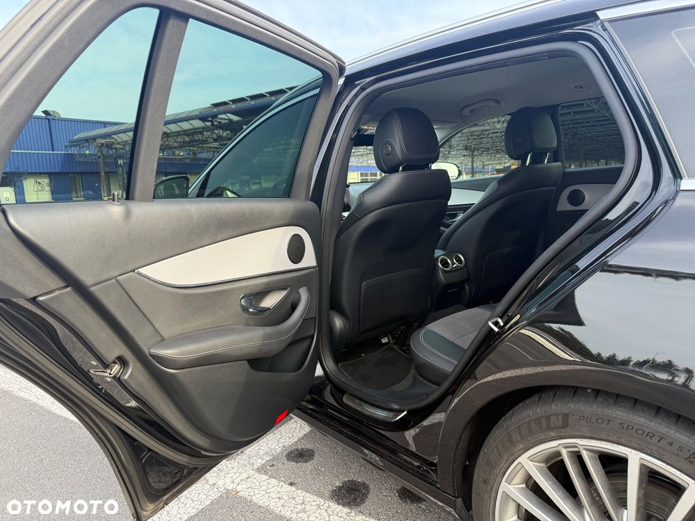 Mercedes-Benz Klasa E 220 d 9G-TRONIC Avantgarde - 14