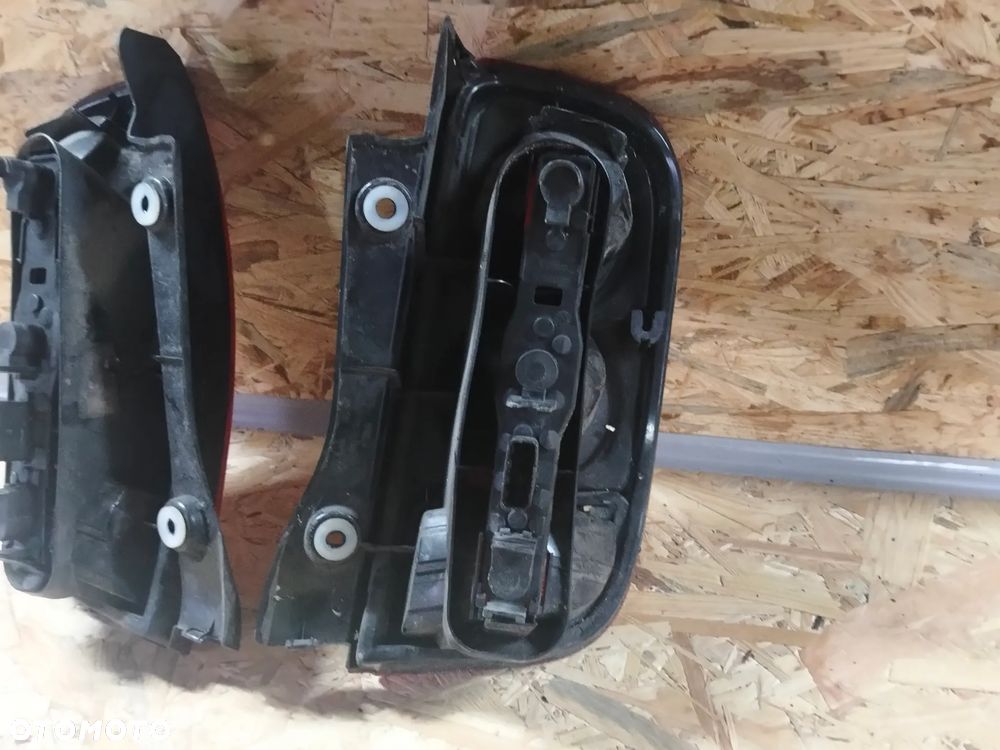 LAMPY TYŁ NISSAN MICRA K12 LEWA PRAWA 5 DRZWI - 7