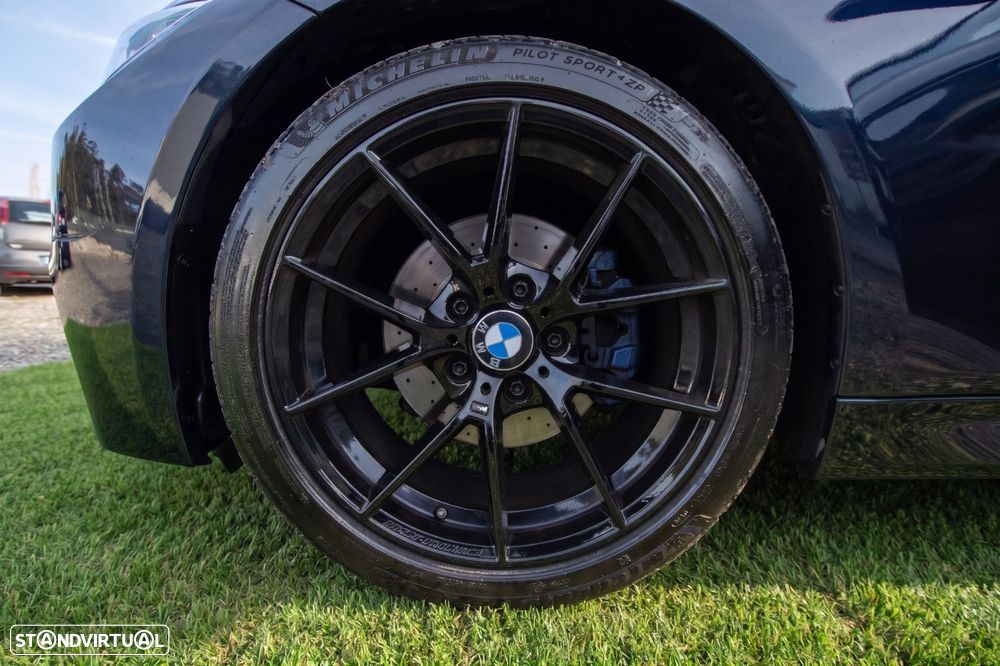 BMW 320 d Pack M - 17