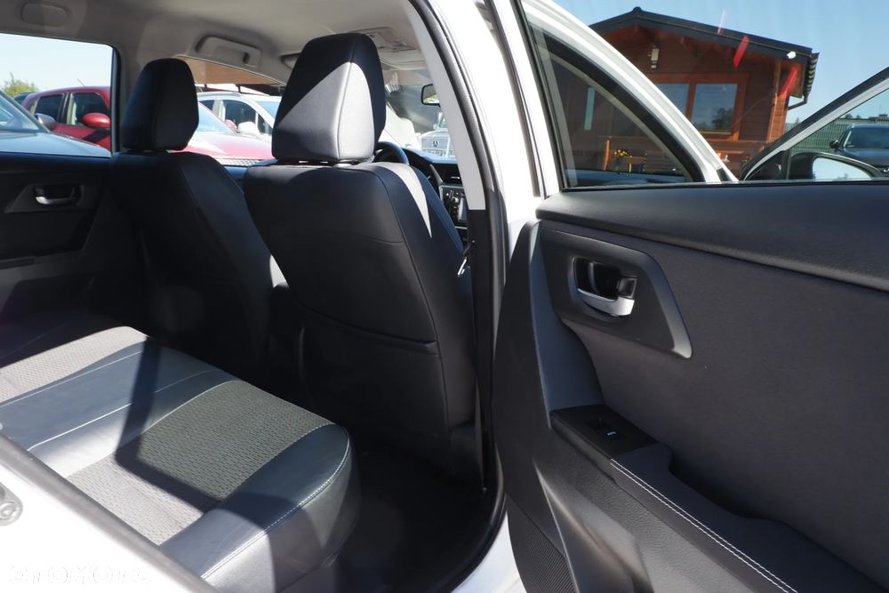 Toyota Auris - 10