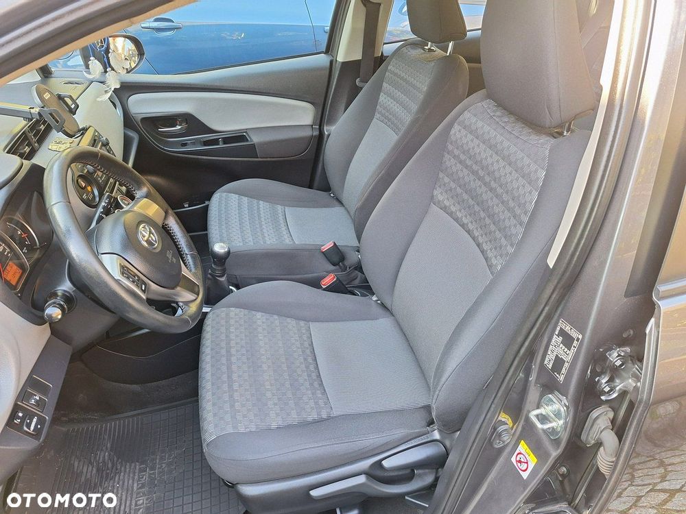 Toyota Yaris - 9