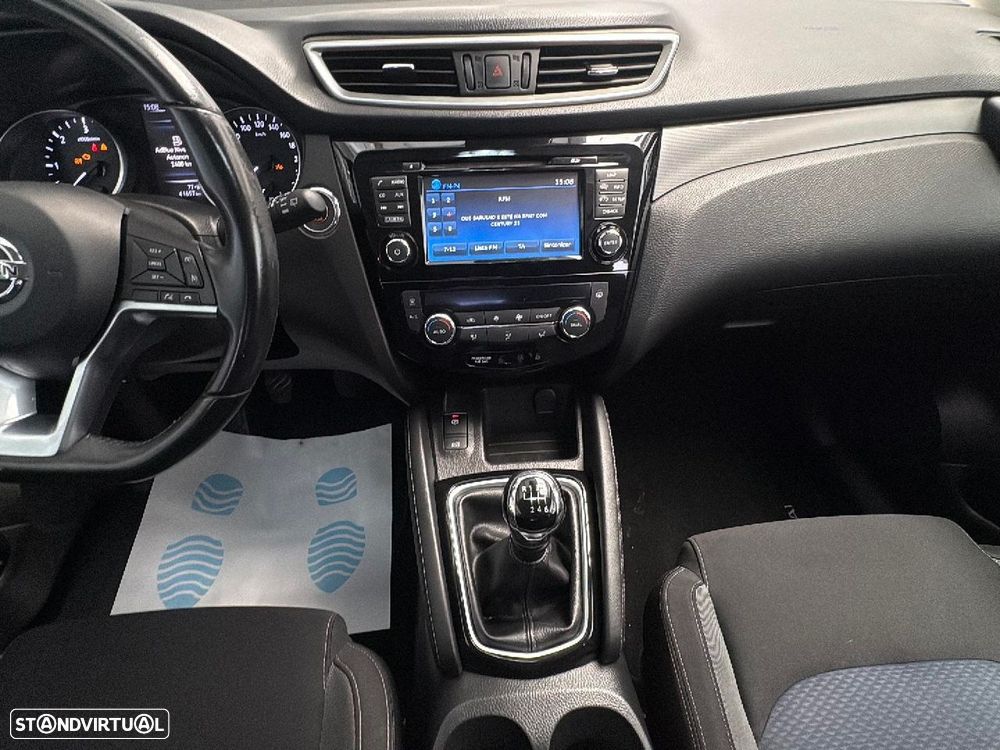 Nissan Qashqai 1.5 dCi N-Connecta - 13