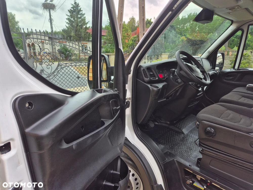 Iveco DAILY 35S15 3.0 L3H2 KLIMATRONIK  TEMPOMAT 189.000KM SERWIS - 24