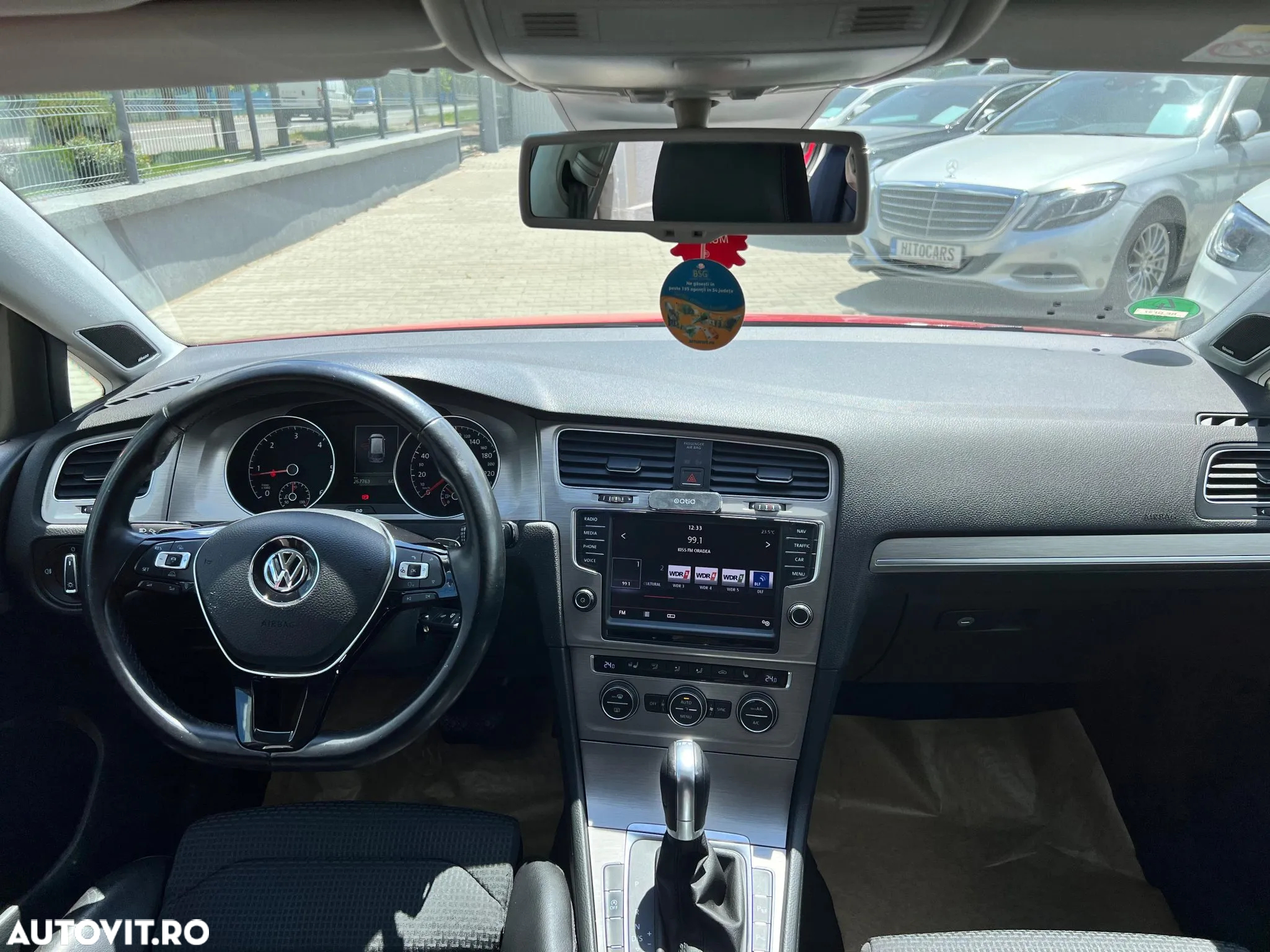 Volkswagen Golf - 15