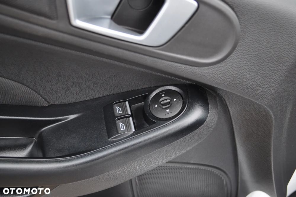 Ford Fiesta 1.25 Viva - 23