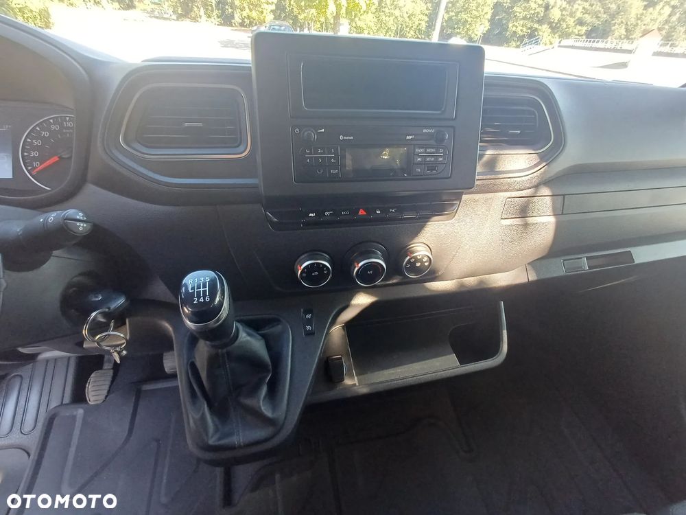 Renault Master - 32