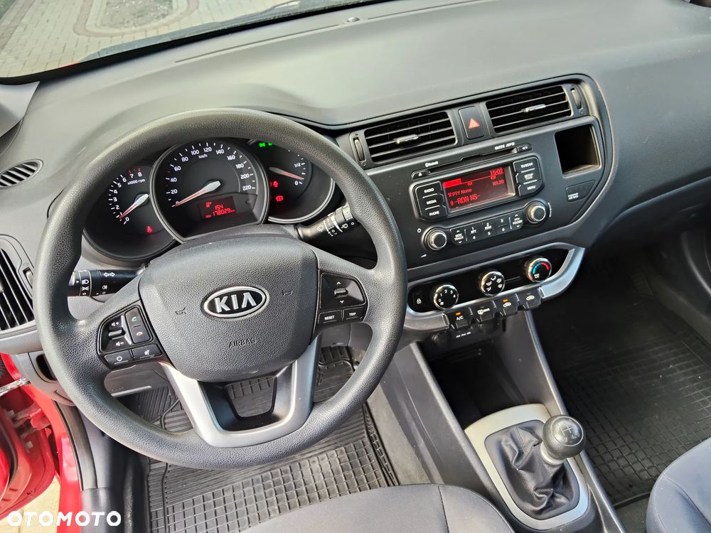 Kia Rio 1.2 Dream Team Edition - 20