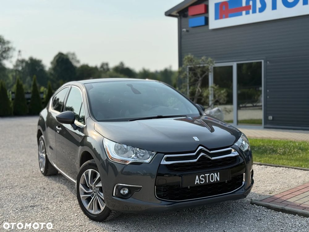 Citroën DS4 HDi 115 SoChic - 4